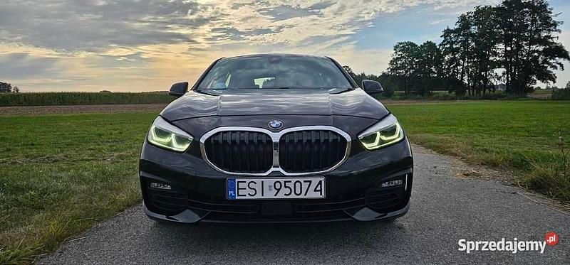 Używany 2021 BMW 116 Hatchback | 86 500 zł - Obraz 1/4
