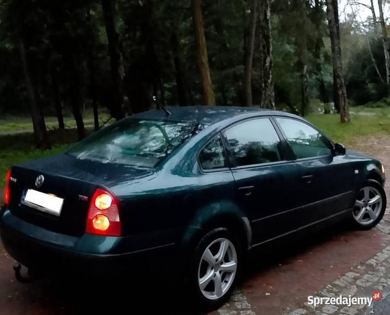 Zielony Używany 2000 VW Passat Sedan/Limuzyna | 2700 zł (Dobra cena) - Obraz 1/4