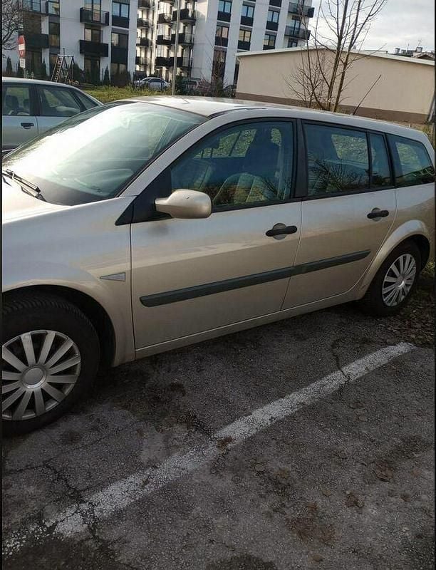 Używany Renault Mégane GrandTour 2008 Żółtozłoty Kombi