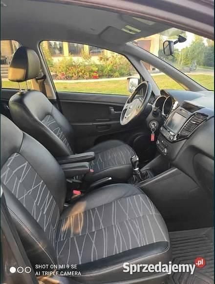 Używany 2016 Kia Venga Hatchback | 18 900 zł (Super Cena) - Obraz 1/2