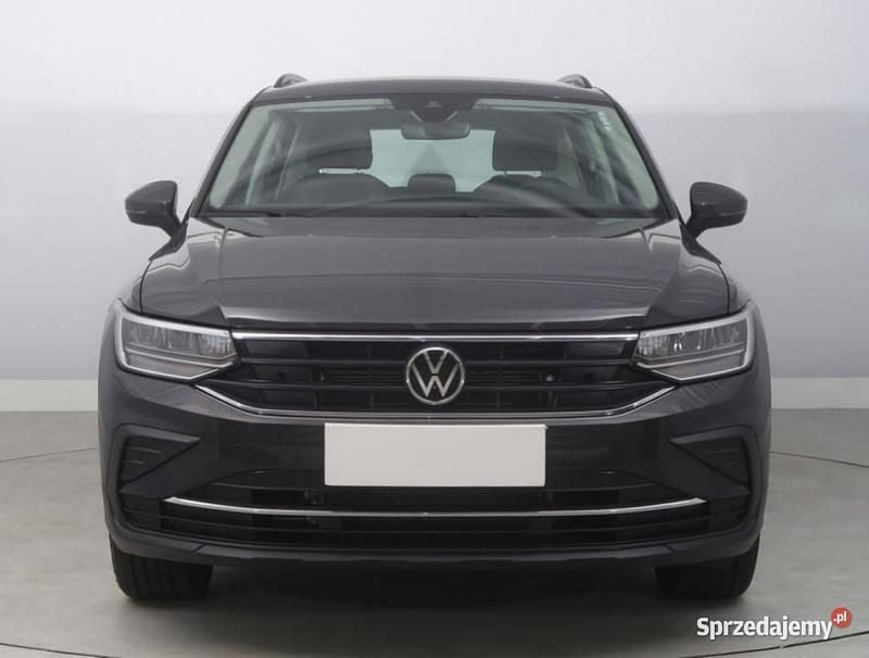 Szary Używany 2021 VW Tiguan SUV | 109 999 zł (Drogi) - Obraz 1/4