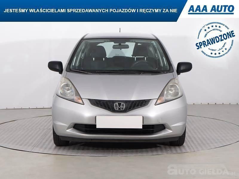 Używany Honda Jazz 90 KM (66 kW) 2009 Srebrny Hatchback
