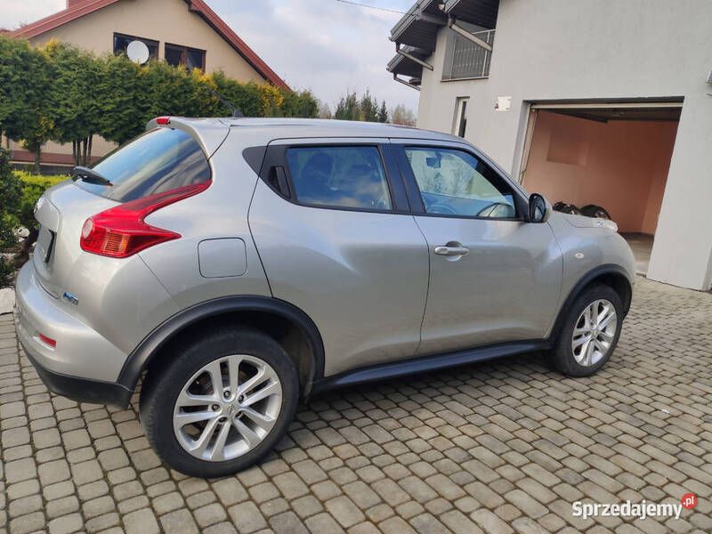 Srebrny Używany 2013 Nissan Juke Acenta SUV | 34 500 zł (Dość drogi) - Obraz 1/4