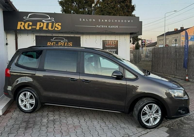 Używany Seat Alhambra 140 KM (102 kW) 2014 Brązowy (metalik) Minivan
