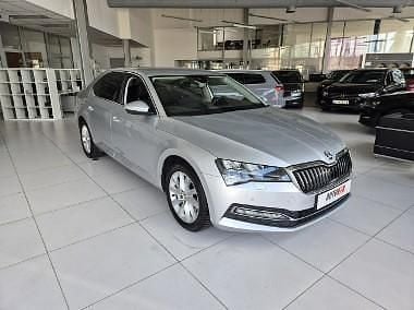 Srebrny Używany 2022 Skoda Superb Sedan/Limuzyna | 99 900 zł (Uczciwa cena) - Obraz 1/4