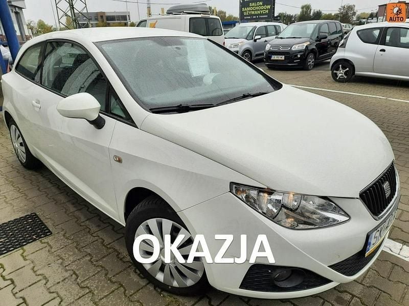 Biały Używany 2011 Seat Ibiza Hatchback | 15 900 zł (Uczciwa cena) - Obraz 1/4
