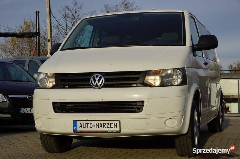 Używany VW Caravelle 180 KM (132 kW) 2010 Biały Minivan