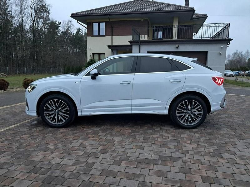 Używany Audi Q3 Sportback Ambiente 152 KM (111 kW) 2020 Biały (metalik) SUV