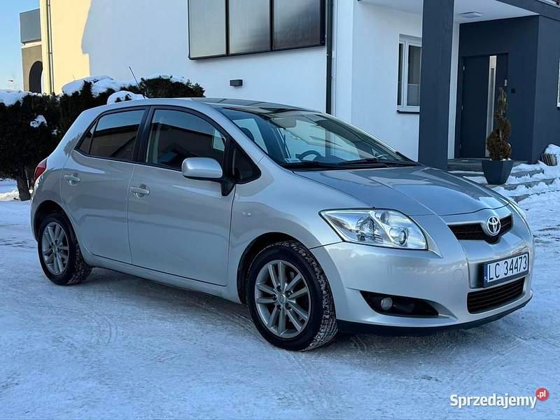 Srebrny Używany 2008 Toyota Auris Hatchback | 13 250 zł (Uczciwa cena) - Obraz 1/4