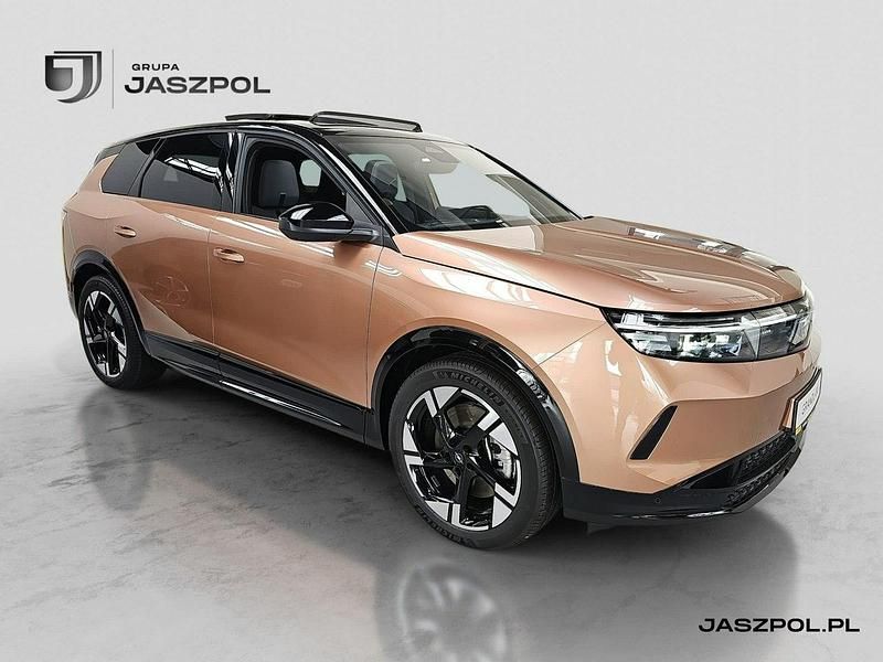 Używany Opel Grandland Electric 156 kW (213 KM) 2024 Beżowy (metalik) SUV