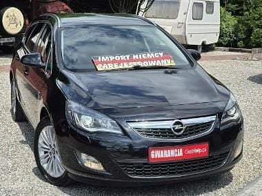 Czarny Używany 2011 Opel Astra Sport Kombi | 22 900 zł (Dobra cena) - Obraz 1/4