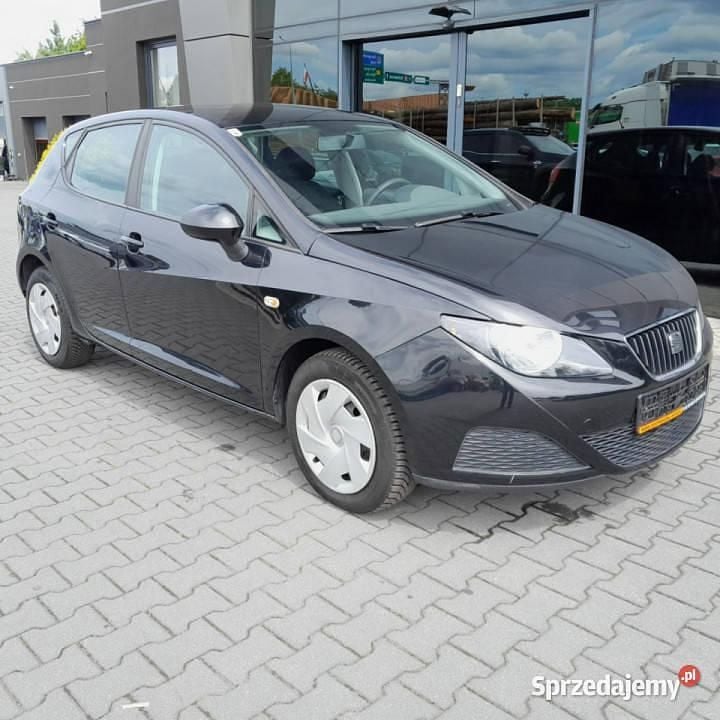Czarny Używany 2011 Seat Ibiza Hatchback | 19 900 zł (Uczciwa cena) - Obraz 1/4