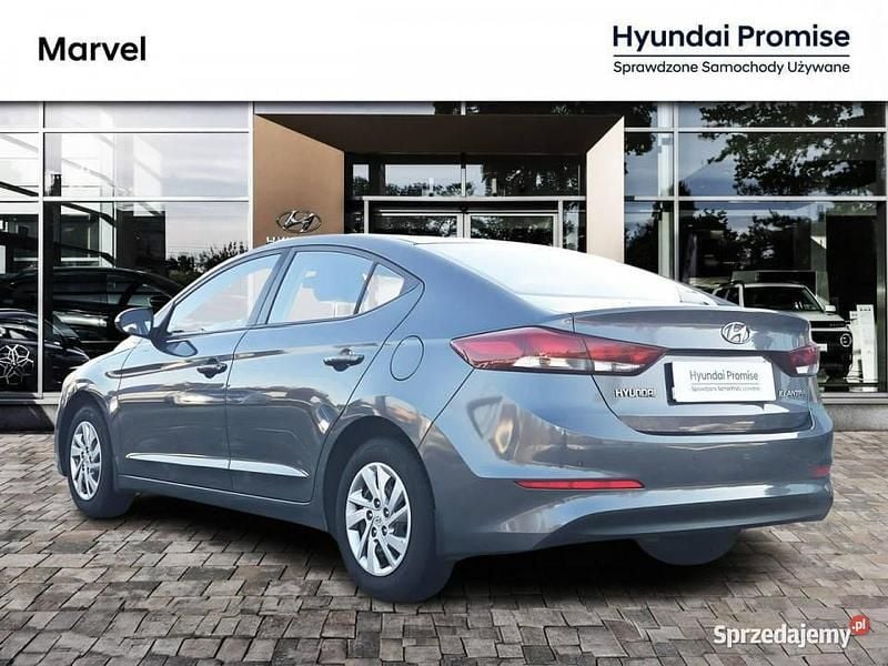 Używany Hyundai Elantra 2018 Szary Sedan/Limuzyna