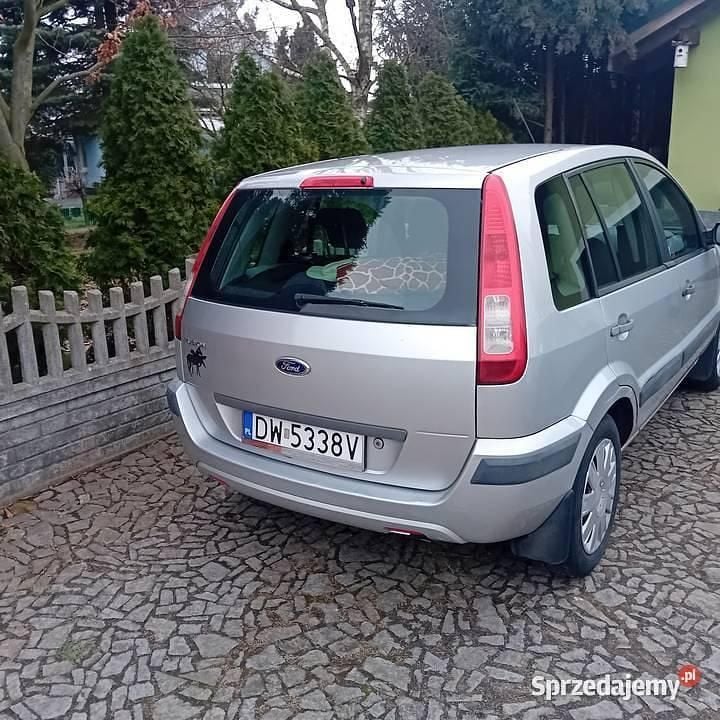 Używany Ford Fusion 2006 Hatchback