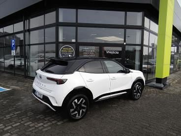 Używany Opel Mokka S 130 KM (95 kW) 2025 Biały SUV