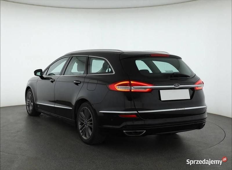 Używany Ford Mondeo 190 KM (139 kW) 2019 Czarny Kombi