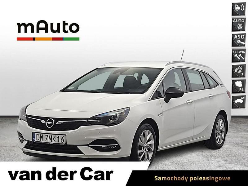 Biały Używany 2021 Opel Astra Elegance Kombi | 45 900 zł (Uczciwa cena) - Obraz 1/4