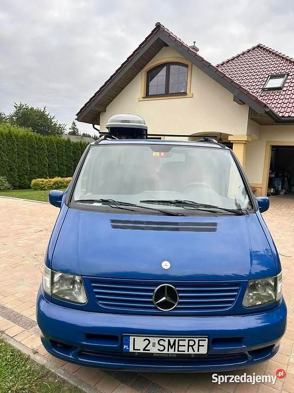 Niebieski Używany 1999 Mercedes V220 Minivan | 29 000 zł - Obraz 1/4