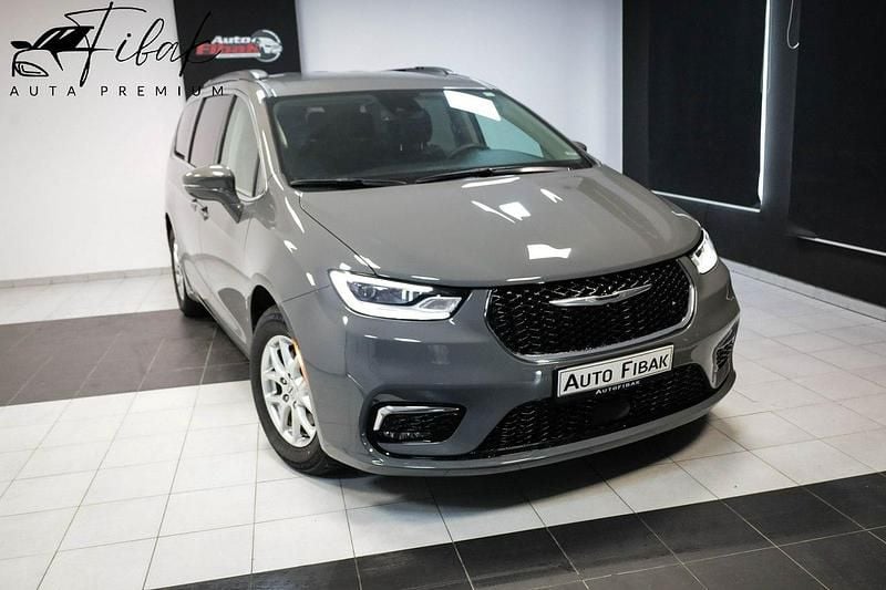 Szary Używany 2022 Chrysler Pacifica SUV | 123 900 zł - Obraz 1/4