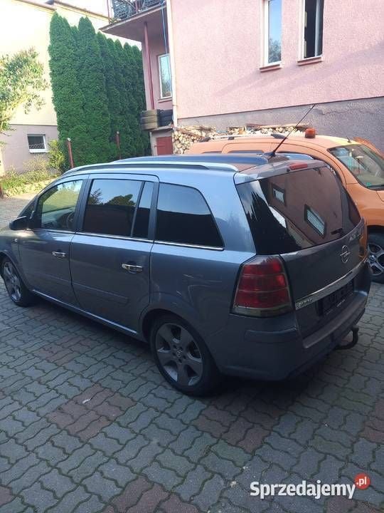 Używany Opel Zafira Cosmo 2006 Szary Minivan