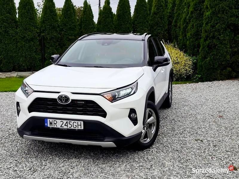 Biały Używany 2020 Toyota RAV4 SUV | 109 900 zł (Uczciwa cena) - Obraz 1/4
