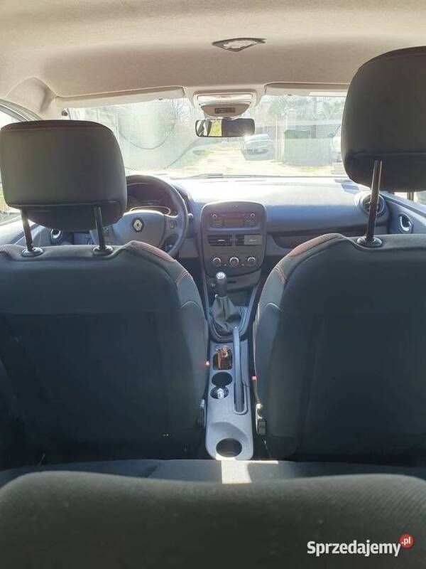 Używany Renault Clio GrandTour 90 KM (66 kW) 2015 Biały Kombi