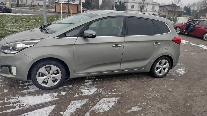 Inny kolor Używany 2013 Kia Carens Minivan | 27 500 zł (Dobra cena) - Obraz 1/4