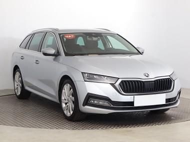 Srebrny Używany 2022 Skoda Octavia Kombi | 62 999 zł (Uczciwa cena) - Obraz 1/4