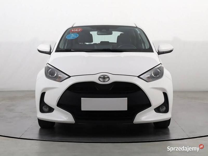 Biały Używany 2023 Toyota Yaris Hatchback | 63 999 zł (Uczciwa cena) - Obraz 1/4