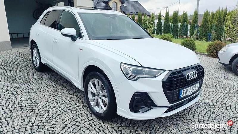 Biały Używany 2021 Audi Q3 SUV | 110 000 zł (Uczciwa cena) - Obraz 1/4