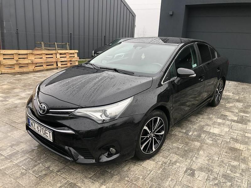 Czarny Używany 2018 Toyota Avensis Sedan/Limuzyna | 65 500 zł (Dość drogi) - Obraz 1/4