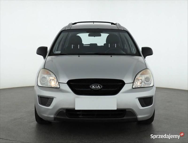 Srebrny Używany 2007 Kia Carens Minivan | 5999 zł (Uczciwa cena) - Obraz 1/4