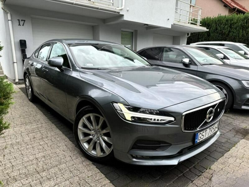 Używany Volvo S90 215 KM (158 kW) 2018 Szary (metalik) Sedan/Limuzyna