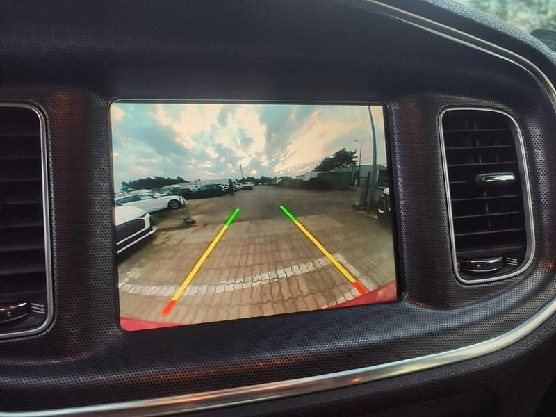 Używany Dodge Charger 370 KM (272 kW) 2016 Czerwony ciemny Sedan/Limuzyna