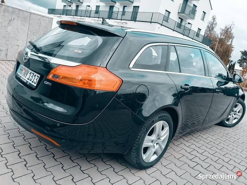 Używany Opel Insignia 2009 Czarny Kombi