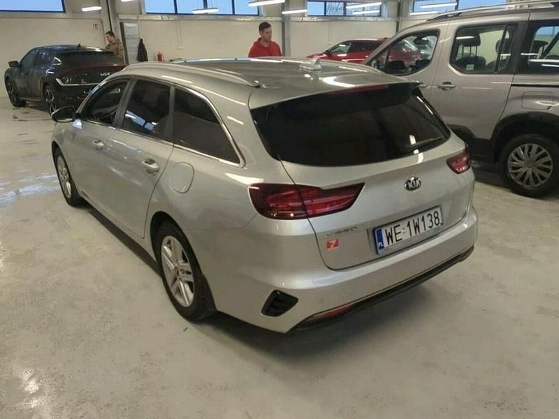 Używany Kia Ceed 2020 Srebrny Hatchback