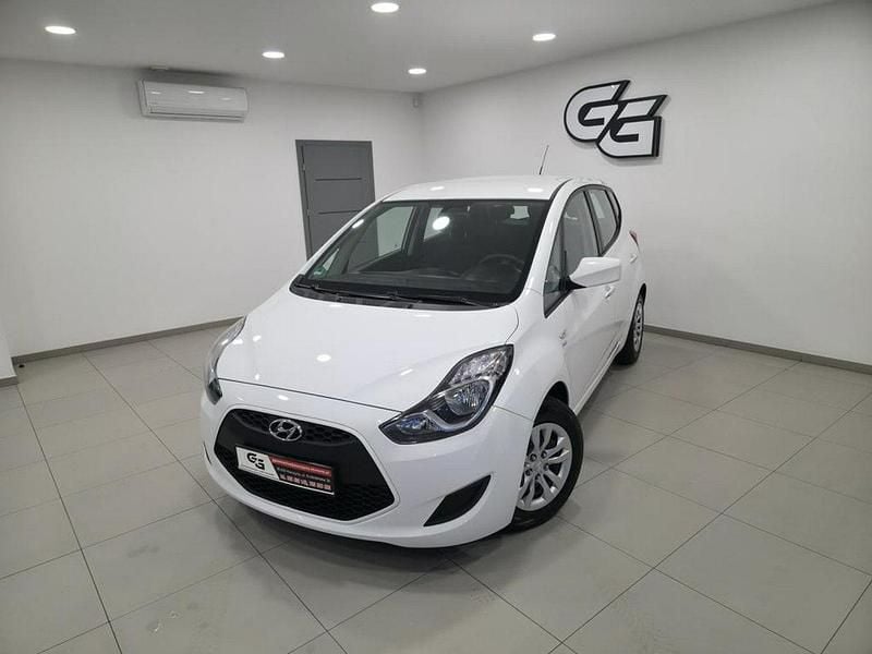 Używany Hyundai ix20 90 KM (66 kW) 2015 Biały Hatchback