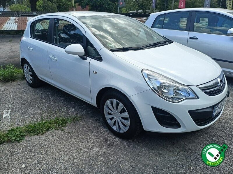 Biały Używany 2012 Opel Corsa Hatchback | 21 900 zł (Uczciwa cena) - Obraz 1/4
