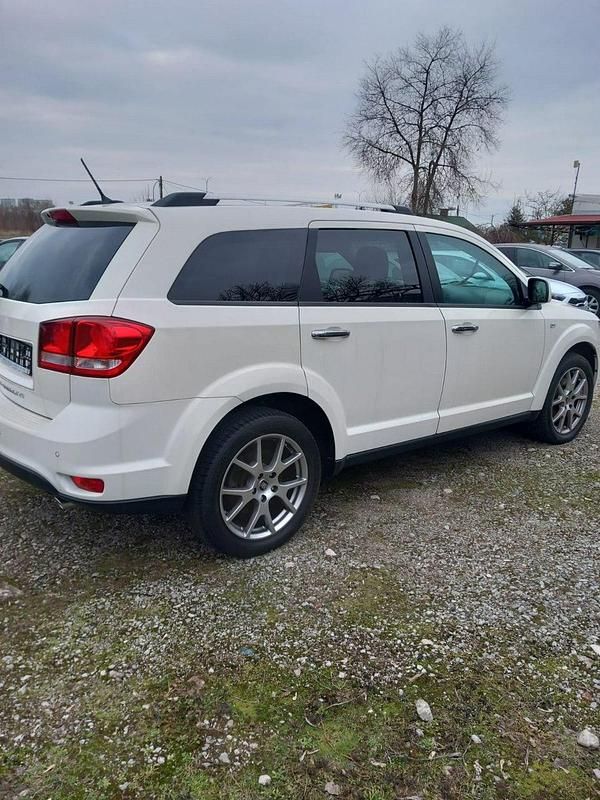 Używany Fiat Freemont 170 KM (125 kW) 2015 Biały SUV