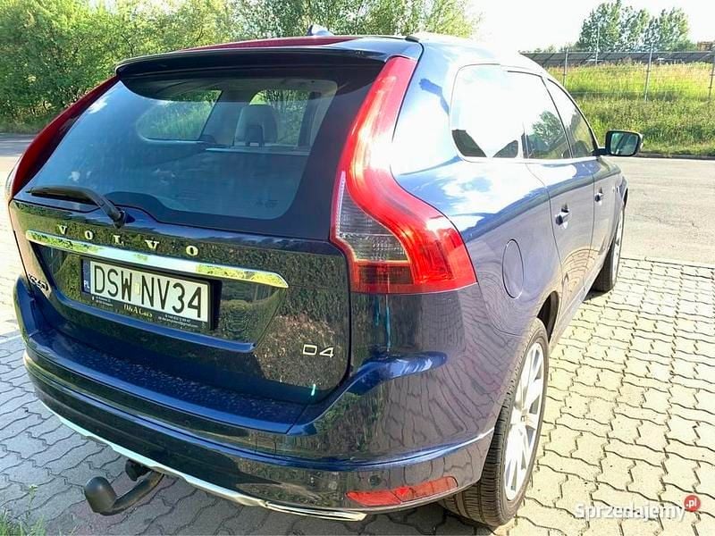 Używany Volvo XC60 2015 Niebieski SUV