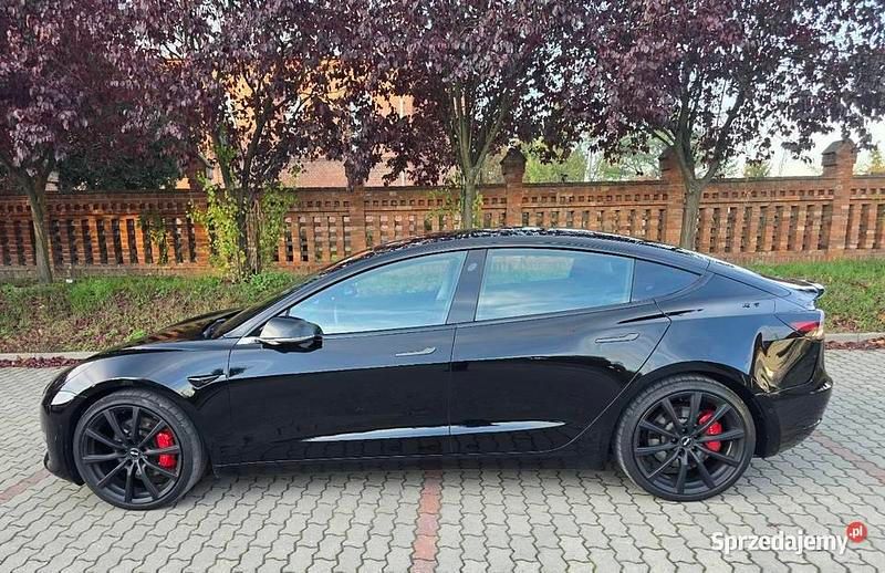 Używany Tesla Model 3 Performance 461 kW (627 KM) 2019 Czarny Sedan/Limuzyna