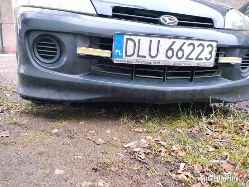 Używany 2002 Daihatsu YRV Minivan | 2200 zł - Obraz 1/3