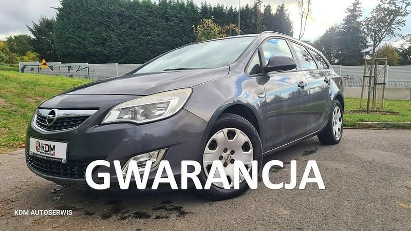 Szary (metalik) Używany 2011 Opel Astra Kombi | 17 000 zł (Uczciwa cena) - Obraz 1/4