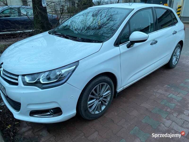 Biały Używany 2018 Citroën C4 Hatchback | 39 000 zł (Uczciwa cena) - Obraz 1/1