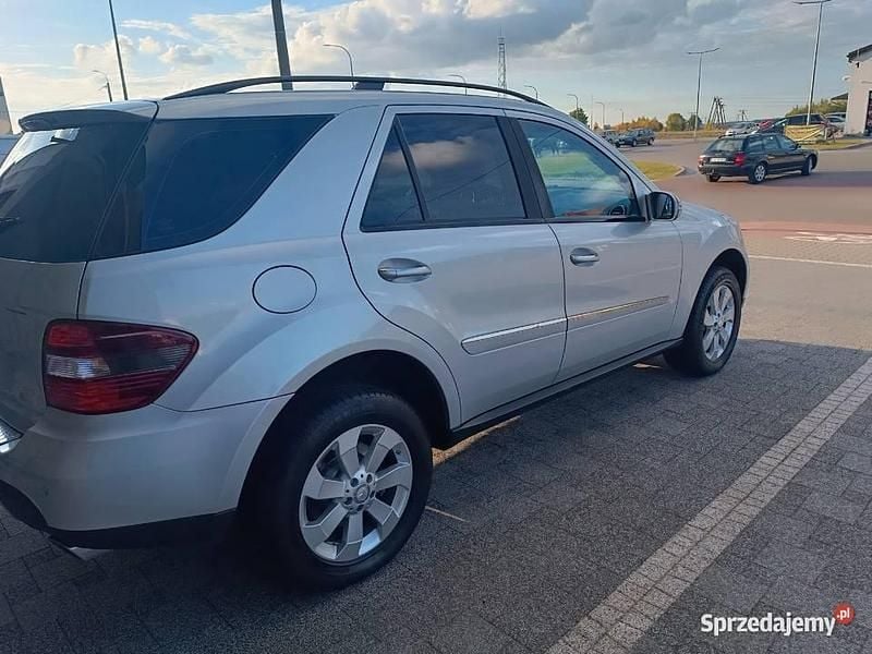 Używany 2008 Mercedes ML280 SUV | 42 000 zł - Obraz 1/4