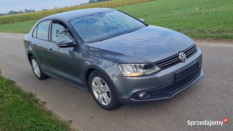 Grafitowy Używany 2012 VW Jetta Sedan/Limuzyna | 27 000 zł (Dość drogi) - Obraz 1/4