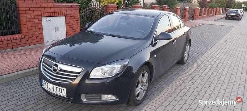 Czarny Używany 2010 Opel Insignia Sedan/Limuzyna | 20 000 zł - Obraz 1/3