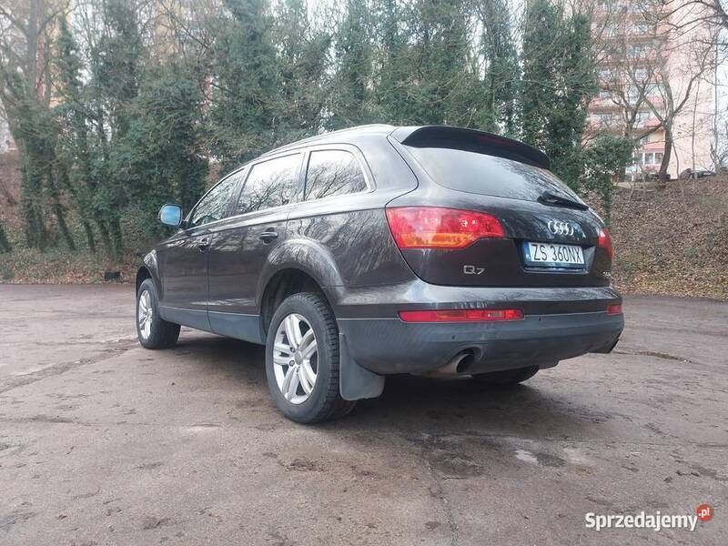 Używany Audi Q7 2007 Czarny SUV
