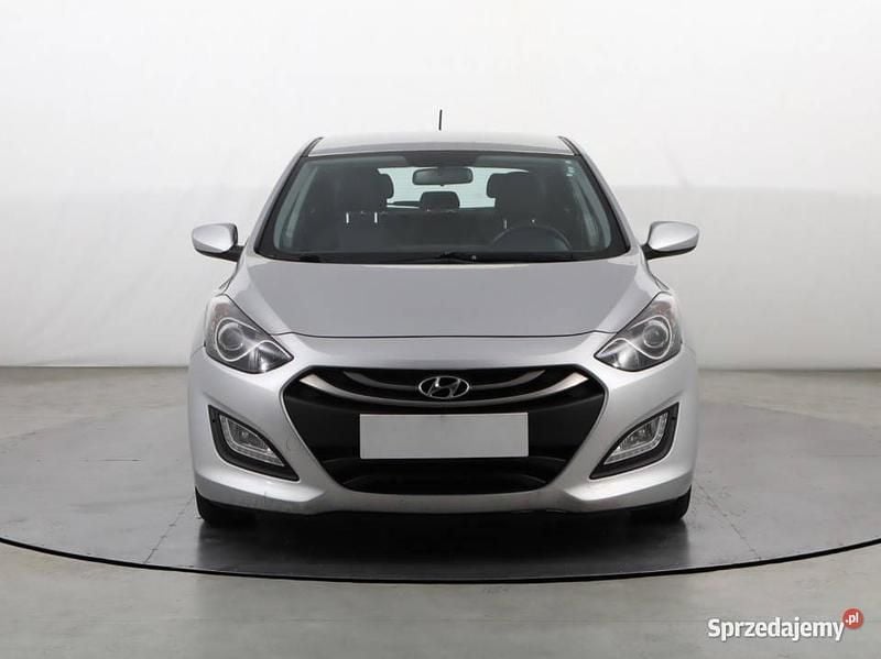 Używany Hyundai i30 2013 Srebrny Hatchback
