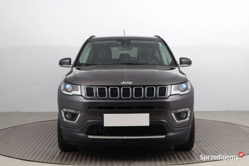Szary Używany 2019 Jeep Compass SUV | 74 999 zł (Uczciwa cena) - Obraz 1/4